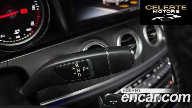 MERCEDES BENZ E-Classe W213 E220d 4MATIC Avantgarde 2018 — photo 9 sur 26
