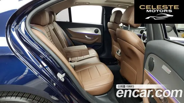 MERCEDES BENZ E-Classe W213 E200 Avantgarde 2017 — photo 12 sur 20