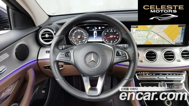 MERCEDES BENZ E-Classe W213 E200 Avantgarde 2017 — photo 13 sur 20