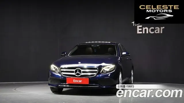 MERCEDES BENZ E-Classe W213 E200 Avantgarde 2017 — photo 3 sur 20