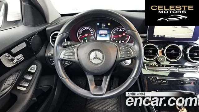 MERCEDES BENZ C-Classe W205 C200 2016 — photo 13 sur 20