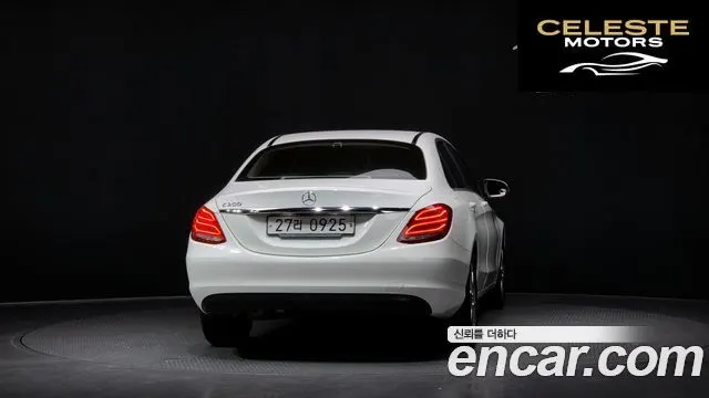 MERCEDES BENZ C-Classe W205 C200 2016 — photo 4 sur 20