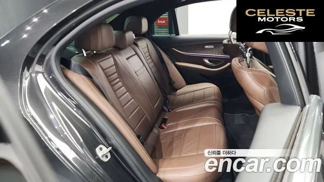MERCEDES BENZ E-Classe W213 E220d 4MATIC Exclusive 2021 — photo 12 sur 26
