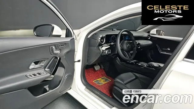 MERCEDES BENZ A-Classe W177 A220 Hatchback 2019 — photo 11 sur 20