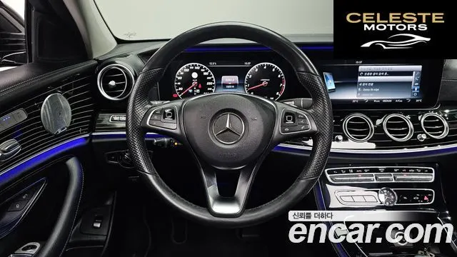 MERCEDES BENZ E-Classe W213 E400 4MATIC Exclusive 2017 — photo 13 sur 20