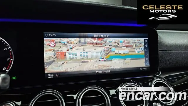 MERCEDES BENZ E-Classe W213 E400 4MATIC Exclusive 2017 — photo 14 sur 20