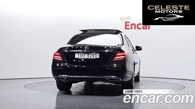 MERCEDES BENZ E-Classe W213 E400 4MATIC Exclusive 2017 — photo 4 sur 20