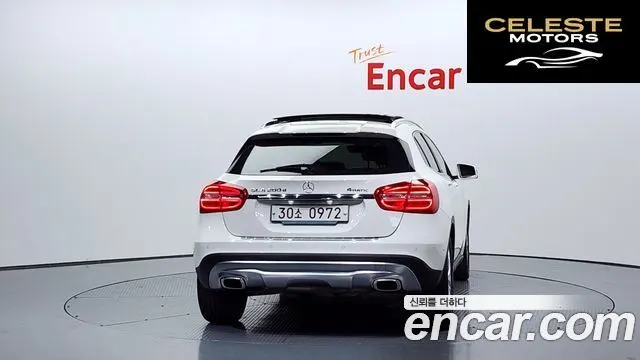 MERCEDES BENZ GLA-Classe X156 GLA200 d 4MATIC 2016 — photo 4 sur 20
