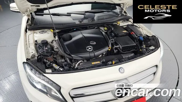 MERCEDES BENZ GLA-Classe X156 GLA200 d 4MATIC 2016 — photo 6 sur 20