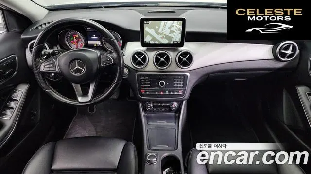 MERCEDES BENZ GLA-Classe X156 GLA200 d 4MATIC 2016 — photo 7 sur 20