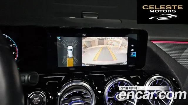 MERCEDES BENZ GLA-Classe H247 GLA220 2021 — photo 15 sur 20