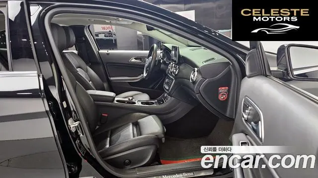 MERCEDES BENZ GLA-Classe X156 GLA220 2018 — photo 10 sur 20