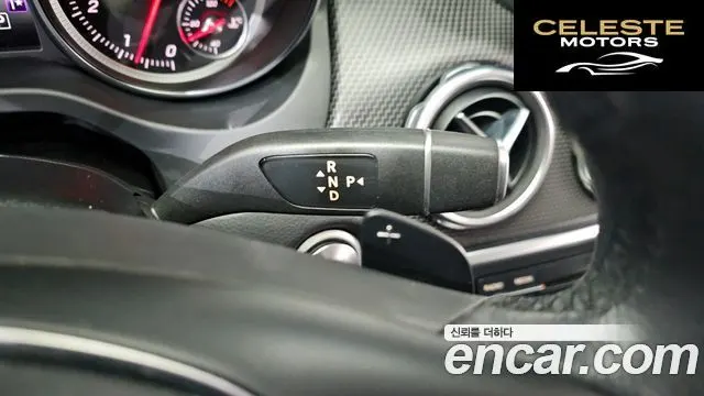 MERCEDES BENZ GLA-Classe X156 GLA220 2018 — photo 9 sur 20