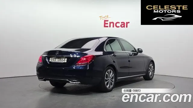 MERCEDES BENZ C-Classe W205 C220 d Avantgarde 2016 — photo 2 sur 26