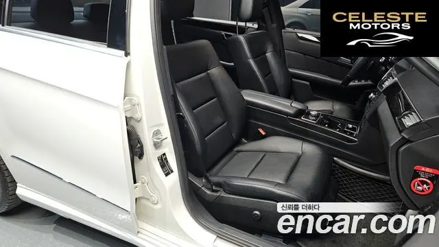 MERCEDES BENZ E-Classe W212 E300 Avantgarde 2013 — photo 10 sur 20