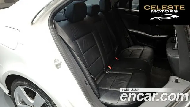 MERCEDES BENZ E-Classe W212 E300 Avantgarde 2013 — photo 12 sur 20