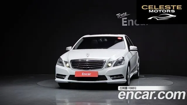 MERCEDES BENZ E-Classe W212 E300 Avantgarde 2013 — photo 3 sur 20