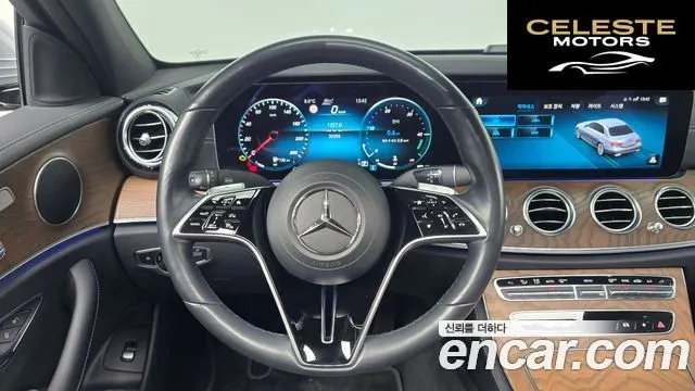 MERCEDES BENZ E-Classe W213 E220d 4MATIC Exclusive 2021 — photo 13 sur 20