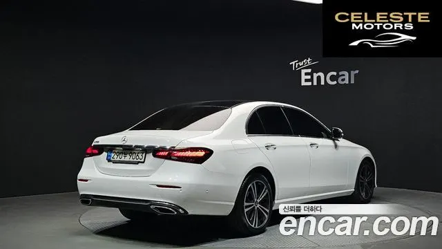 MERCEDES BENZ E-Classe W213 E250 Avantgarde 2022 — photo 2 sur 20