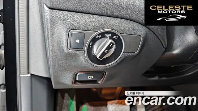 MERCEDES BENZ GLA-Classe X156 GLA220 2018 — photo 17 sur 20