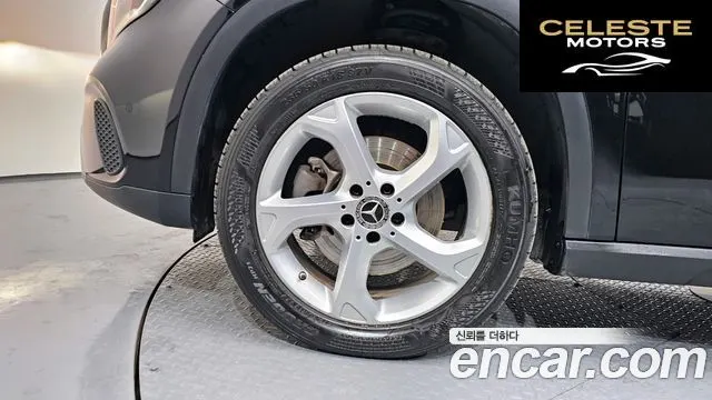 MERCEDES BENZ GLA-Classe X156 GLA220 2018 — photo 5 sur 20