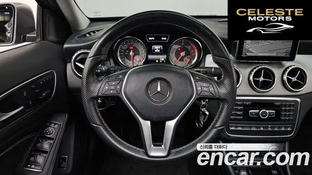 MERCEDES BENZ GLA-Classe X156 GLA200 CDI 4MATIC 2015 — photo 12 sur 20