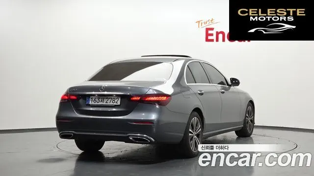 MERCEDES BENZ E-Classe W213 E250 Avantgarde 2021 — photo 2 sur 20