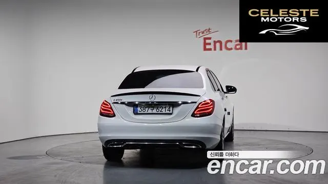 MERCEDES BENZ C-Classe W205 C200 Avantgarde 2017 — photo 3 sur 20