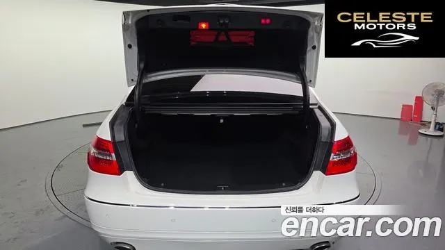 MERCEDES BENZ E-Classe W212 E350 4MATIC Avantgarde 2010 — photo 20 sur 20