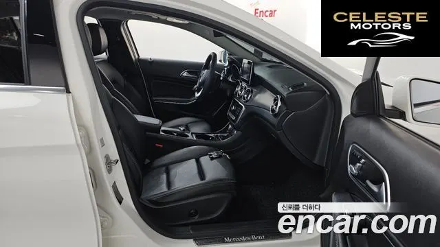 MERCEDES BENZ GLA-Classe X156 GLA220 Premium 2019 — photo 11 sur 20