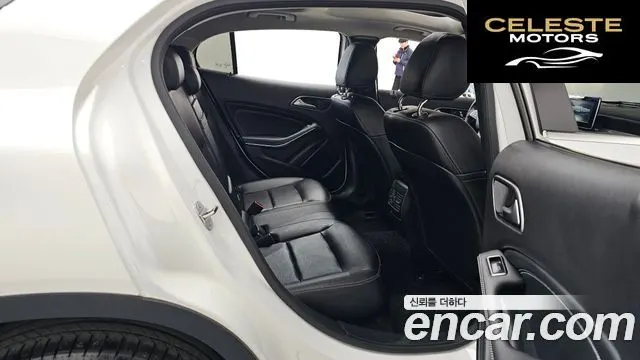 MERCEDES BENZ GLA-Classe X156 GLA220 Premium 2019 — photo 12 sur 20