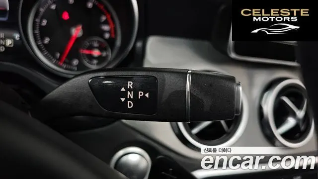 MERCEDES BENZ GLA-Classe X156 GLA220 Premium 2019 — photo 9 sur 20