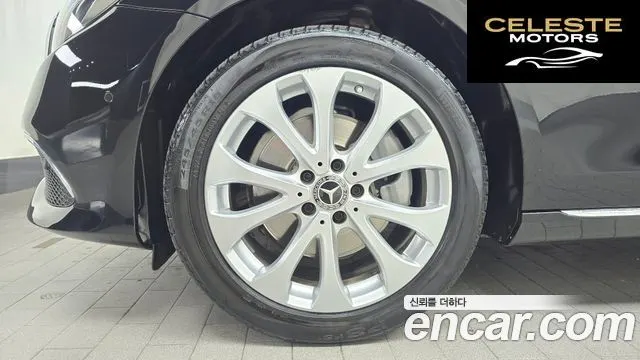 MERCEDES BENZ E-Classe W213 E220d 4MATIC Exclusive 2020 — photo 5 sur 20
