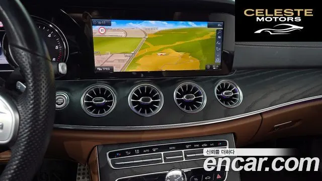 MERCEDES BENZ E-Classe W213 E220d Coupé 2019 — photo 15 sur 26