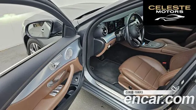 MERCEDES BENZ E-Classe W213 E350 4MATIC Avantgarde 2021 — photo 11 sur 20