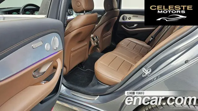 MERCEDES BENZ E-Classe W213 E350 4MATIC Avantgarde 2021 — photo 13 sur 20