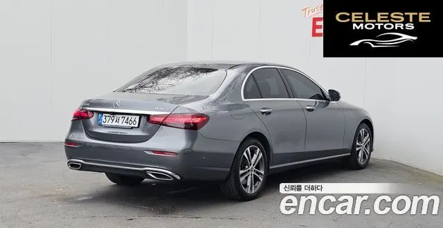 MERCEDES BENZ E-Classe W213 E350 4MATIC Avantgarde 2021 — photo 2 sur 20