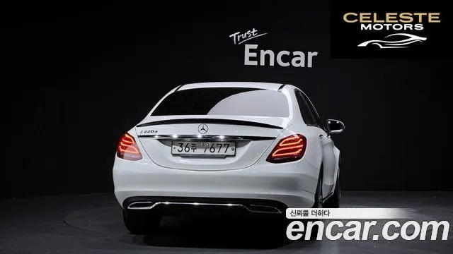 MERCEDES BENZ C-Classe W205 C220 d Avantgarde 2018 — photo 4 sur 20