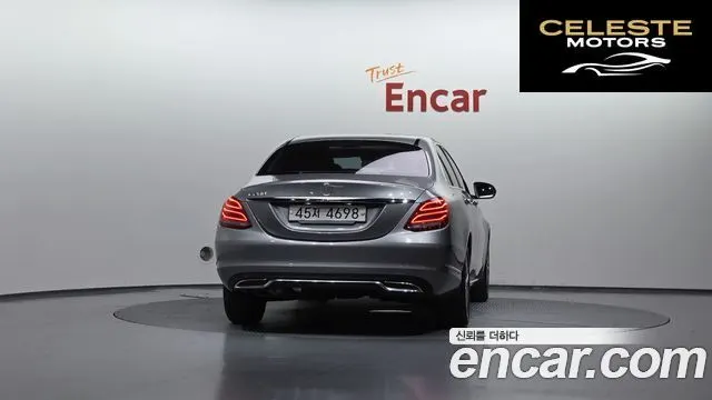 MERCEDES BENZ C-Classe W205 C200 Avantgarde 2015 — photo 4 sur 20