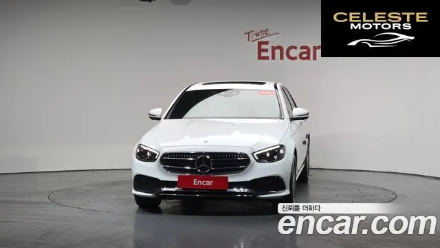 MERCEDES BENZ E-Classe W213 E350 4MATIC Avantgarde 2022 — photo 2 sur 20