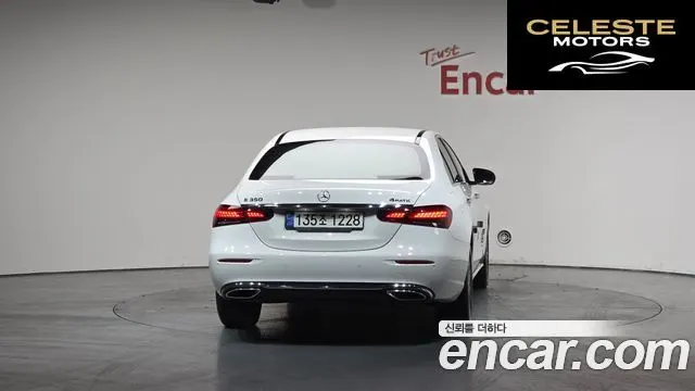 MERCEDES BENZ E-Classe W213 E350 4MATIC Avantgarde 2022 — photo 3 sur 20