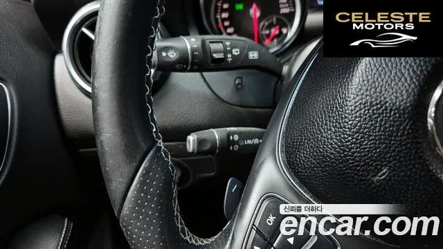MERCEDES BENZ GLA-Classe X156 GLA220 Premium 2018 — photo 17 sur 20