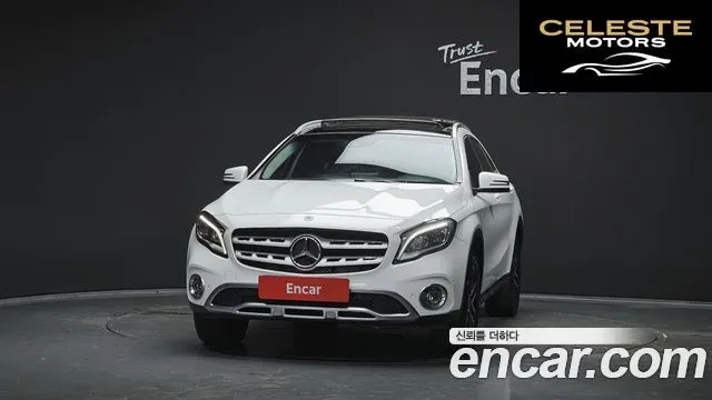 MERCEDES BENZ GLA-Classe X156 GLA220 Premium 2018 — photo 3 sur 20
