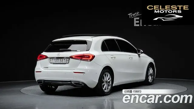 MERCEDES BENZ A-Classe W177 A220 Hatchback 2019 — photo 2 sur 20