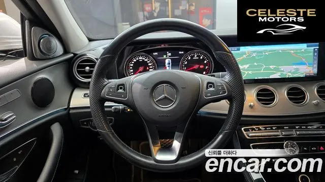 MERCEDES BENZ E-Classe W213 E200 Avantgarde 2017 — photo 13 sur 20