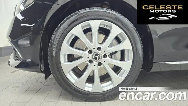 MERCEDES BENZ E-Classe W213 E220d 4MATIC Exclusive 2020 — photo 5 sur 20