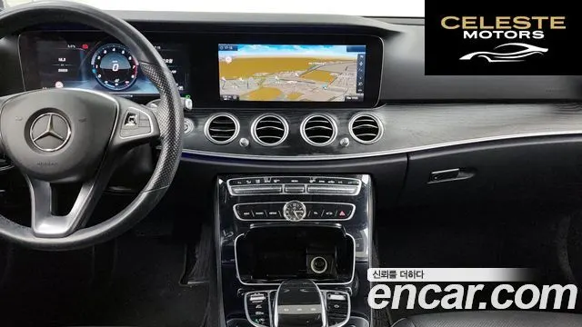 MERCEDES BENZ E-Classe W213 E300 Avantgarde 2017 — photo 14 sur 20