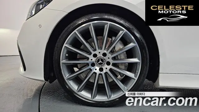 MERCEDES BENZ E-Classe W213 E450 4MATIC Coupé 2021 — photo 4 sur 20