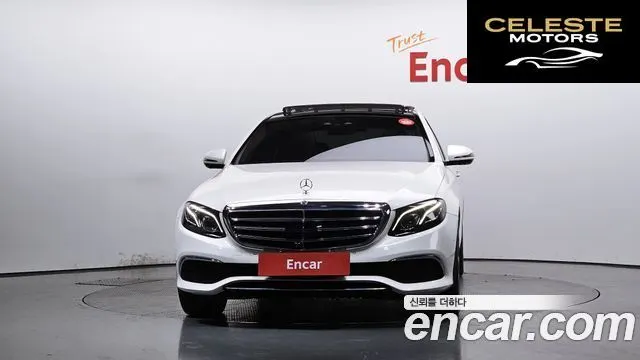 MERCEDES BENZ E-Classe W213 E300 4MATIC Exclusive 2017 — photo 3 sur 26