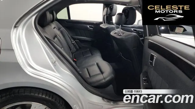 MERCEDES BENZ E-Classe W212 E350 2013 — photo 12 sur 20